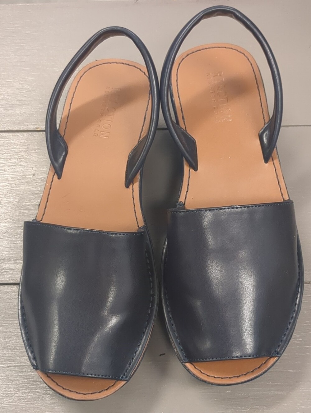 Kenneth Cole Reaction Navy Leather Slingback Sandals